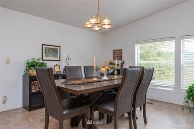 2011 Bishop Rd, Chehalis, WA 98532 - photo 3