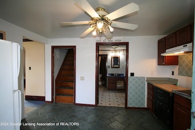 3120 S Cedar St, Lansing, MI 48910 - photo 5