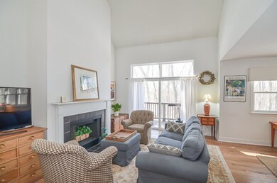 22 Bishops Forest Dr, Waltham, MA 02452 - photo 7