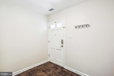 13904 Bethpage Ln, Silver Spring, MD 20906 - photo 4