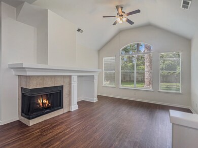 115 N Apple Springs Cir, Spring, TX 77382 - photo 2