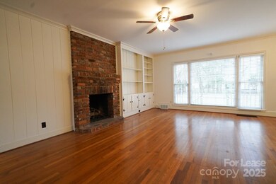 179 N Canterbury Rd, Charlotte, NC 28211 - photo 5