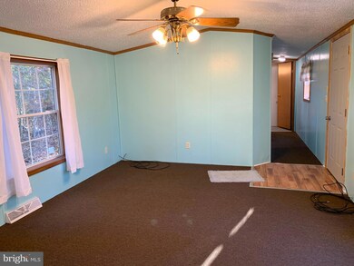 1255 N Timber Ridge Rd, Cross Junction, VA 22625 - photo 2