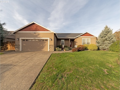 1020 E 4th St, Yamhill, OR 97148 - photo 7