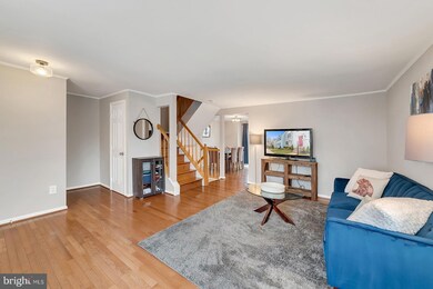 13813 Laura Ratcliff Ct, Centreville, VA 20121 - photo 5