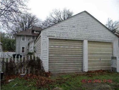 2 car detached garage