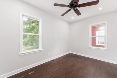 T 2750 Hiawatha St00015