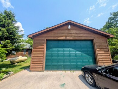 Unattached Garage