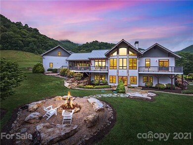 The South facing back of the house has spectacular