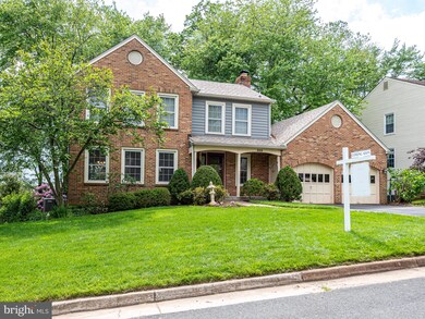 305 Tramore Ct, Sterling, VA 20164 - photo 2