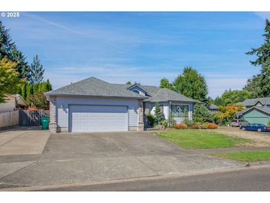 1615 E Briar Ct, Newberg, OR 97132 - photo 2