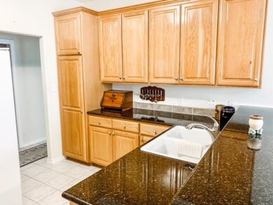 606 Persimmon Ct, Fredericksburg, TX 78624 - photo 5