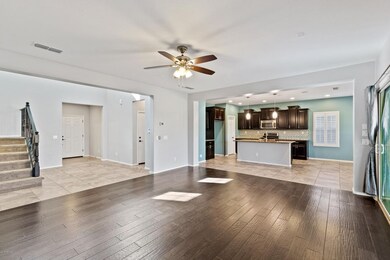 006_Living Room