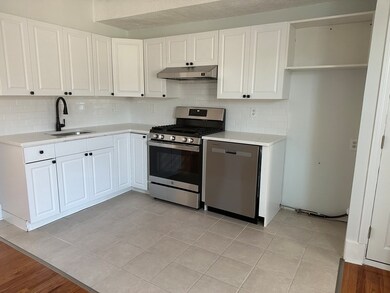 136 W 7th St unit 3, Boston, MA 02127 - photo 2