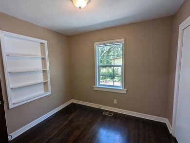 1704 W Highland Ave, Albany, GA 31707 - photo 7