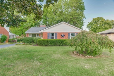 481 Lamont Dr, Lexington, KY 40503 - photo 2