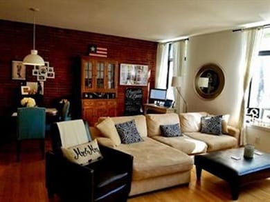 142 Commercial St unit 305, Boston, MA 02109 - photo 2