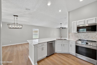 23-web-or-mls-5PromenadePlace-04859