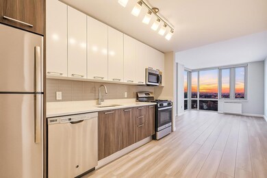 1524 Sheepshead Bay Rd unit 14L, Brooklyn, NY 11235 - photo 3