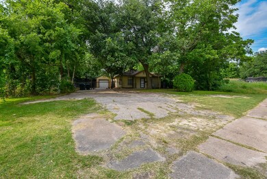 4501 Collingsworth St, Houston, TX 77026 - photo 3