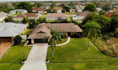 2019 SW Morelia Ln, Port Saint Lucie, FL 34953 - photo 2