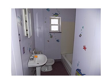 Full Bath.
