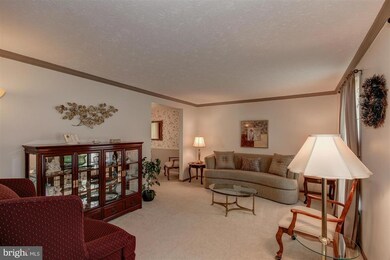 2840 Schubert Dr, Silver Spring, MD 20904 - photo 3