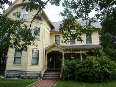 60 Chestnut Ave, Rutland, VT 05701 - photo 2