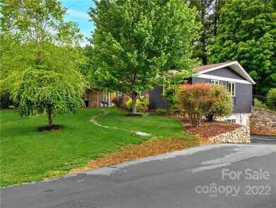 4 Braddock Way, Asheville, NC 28803 - photo 2