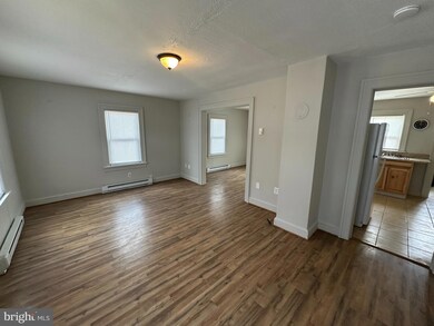 115 N Hawksbill St, Luray, VA 22835 - photo 4