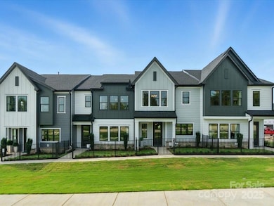 Fully Fenced-In Front Yards and Sleek Design. *Model Photos | Actual Finishes, Structural Selections, and Orientation May Vary.