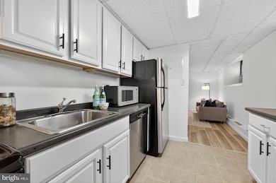 1514 17th St NW unit B6, Washington, DC 20036 - photo 2