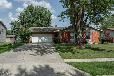 710 N Blackhoof St, Wapakoneta, OH 45895 - photo 2