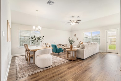 *STOCK PHOTO - COLORS & FEATURES MAY VARY