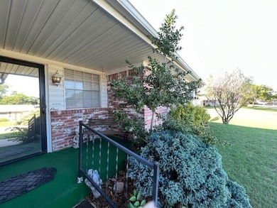 1 Cheyenne Dr, Shawnee, OK 74801 - photo 3