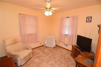 2605 Wyndale Rd, Toledo, OH 43613 - photo 7