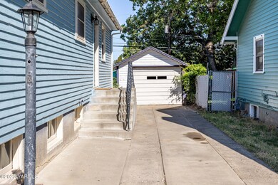 219S16th_05