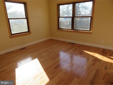 266 Nassau Ave, Paulsboro, NJ 08066 - photo 6