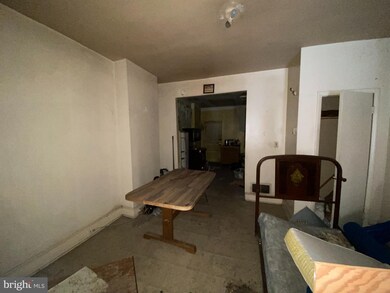 2408 Lauretta Ave, Baltimore, MD 21223 - photo 4