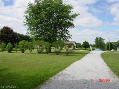 6102 W S Ave, Schoolcraft, MI 49087 - photo 2