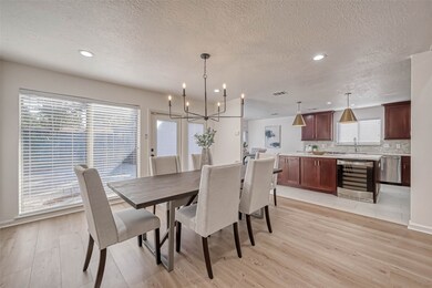 10203 Cedar Creek Dr, Houston, TX 77042 - photo 7