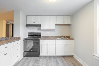 85 E Main St unit 2, West Brookfield, MA 01585 - photo 4