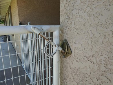 custom gate laches
