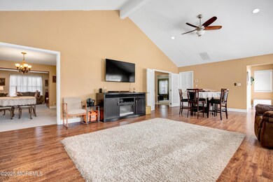 Interior-4