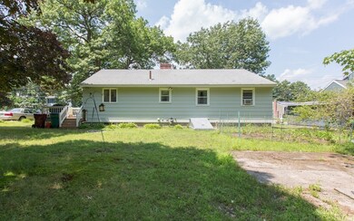 244 W Meadow Rd, Lowell, MA 01854 - photo 5