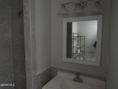 7599 Hacienda Ave, El Paso, TX 79915 - photo 4