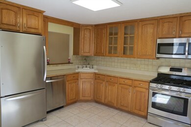 93 Gaslight Ln unit 93, North Easton, MA 02356 - photo 5