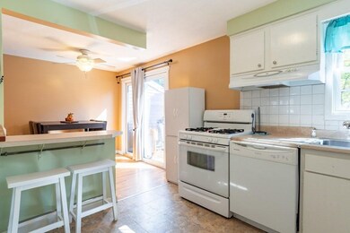 24 Meadowbrook Dr, Nashua, NH 03062 - photo 5