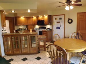 Kitchen & Dinette Area