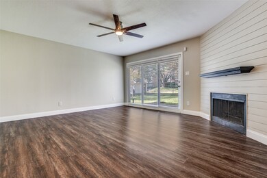2535 Wedglea Dr unit 108, Dallas, TX 75211 - photo 2